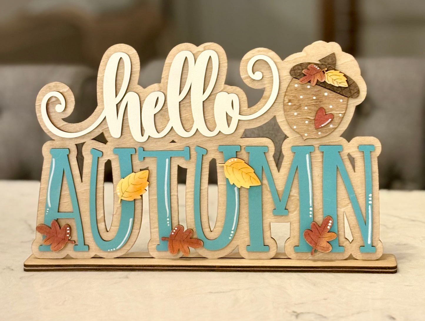 DIY “hello” Autumn Sign