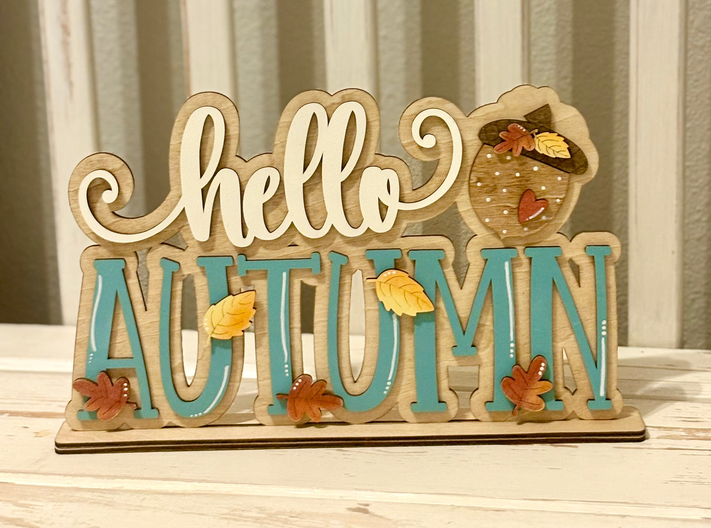 “hello Autumn” Sign